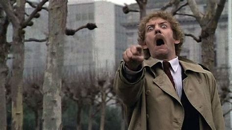 Invasion of the Body Snatchers! Sci-fi Horror Starring Donald Sutherland and Leonard Nimoy!